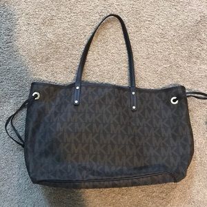 Michael Kors reversible medium tote EUC